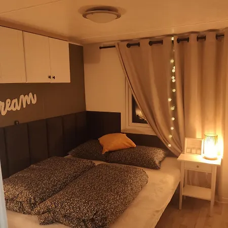 Olive Im Park De Veerstal * Lathum