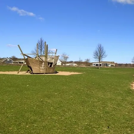 Olive Im Park De Veerstal