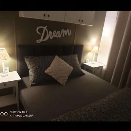 Chalet Olive Im Park De Veerstal