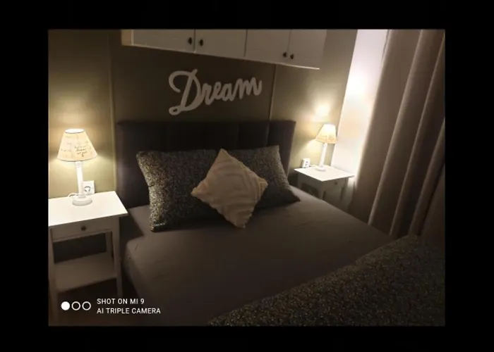 Chalet Olive Im Park De Veerstal