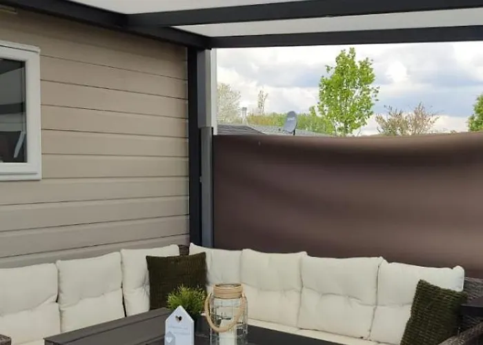 Chalet Olive Im Park De Veerstal *