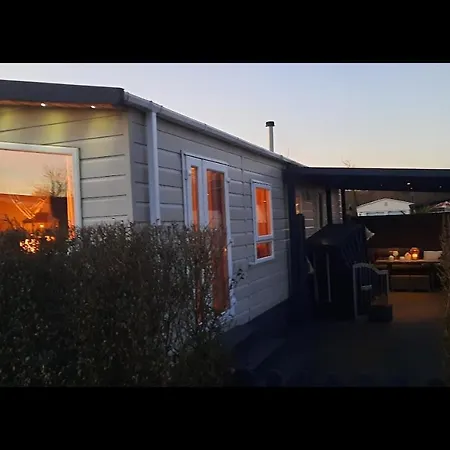 Olive Im Park De Veerstal 木屋