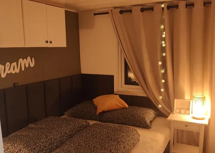 Olive Im Park De Veerstal * Lathum