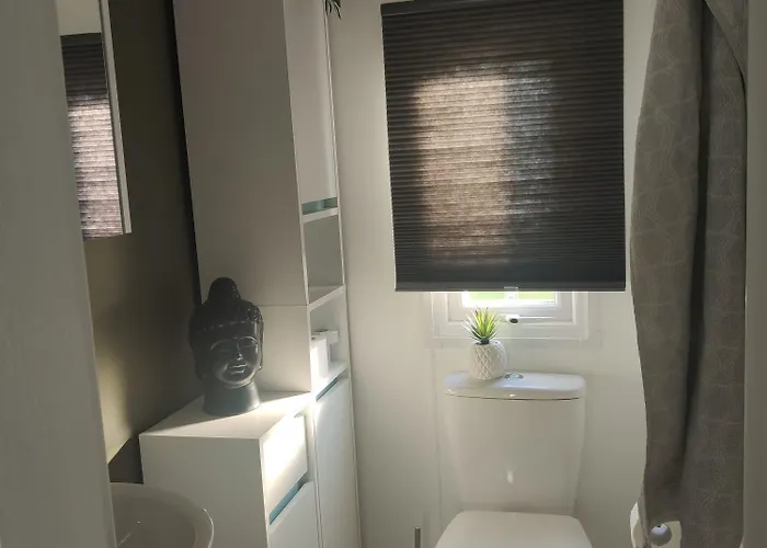 Olive Im Park De Veerstal シャレー Lathum